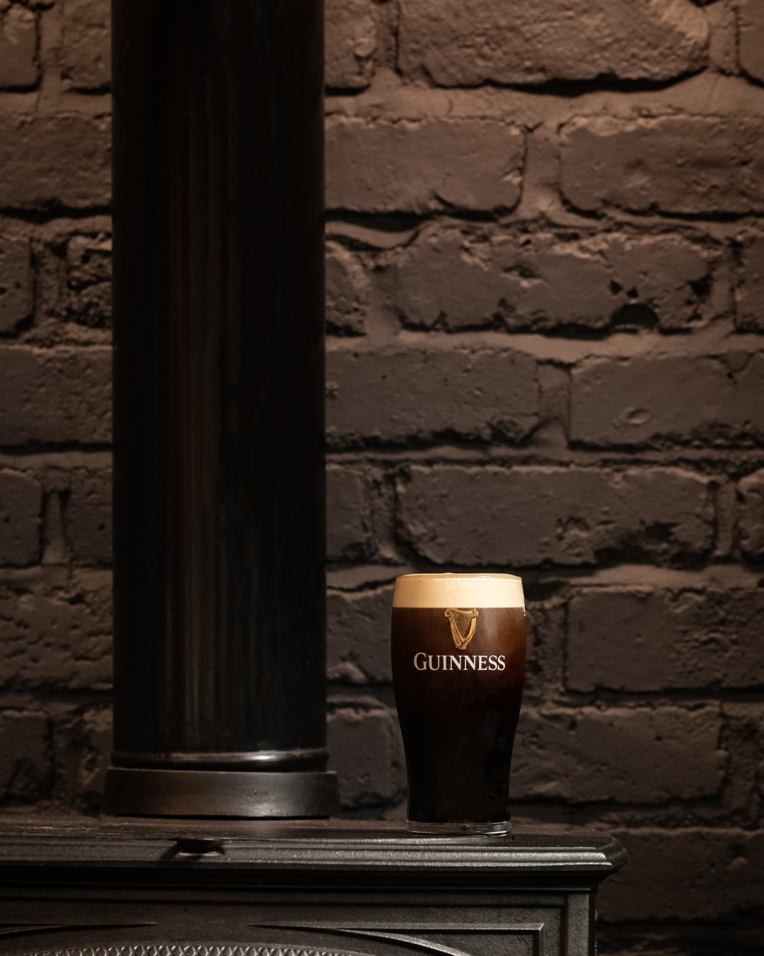 Hayes Hotel, Thurles 🍽️
Few places are as closely connected to the story of Thurles as Hayes Hotel 💙💛
Located in the heart of Liberty Square, Hayes Hotel has been welcoming locals and visitors for generations and remains one of the town’s most recognisable landmarks. Whether you are calling in for lunch, dinner, a coffee, or meeting friends and family, Hayes continues to be a popular gathering place in the centre of town.
Alongside its food and hospitality offering, Hayes Hotel also provides comfortable and cosy accommodation, making it an ideal base for anyone visiting Thurles, attending local events, or exploring all that Tipperary has to offer ✨
As part of our Taste of Our Town campaign, we would like to say a huge thank you to Hayes Hotel for contributing a fantastic €100 voucher towards our giveaway, helping create one of our biggest prize packages 🎉
Looking for a bite to eat, a place to meet, or somewhere to stay? Call into Hayes Hotel or book your stay directly through their website and experience one of Thurles’ most iconic destinations for yourself.
📍 Liberty Square, Thurles