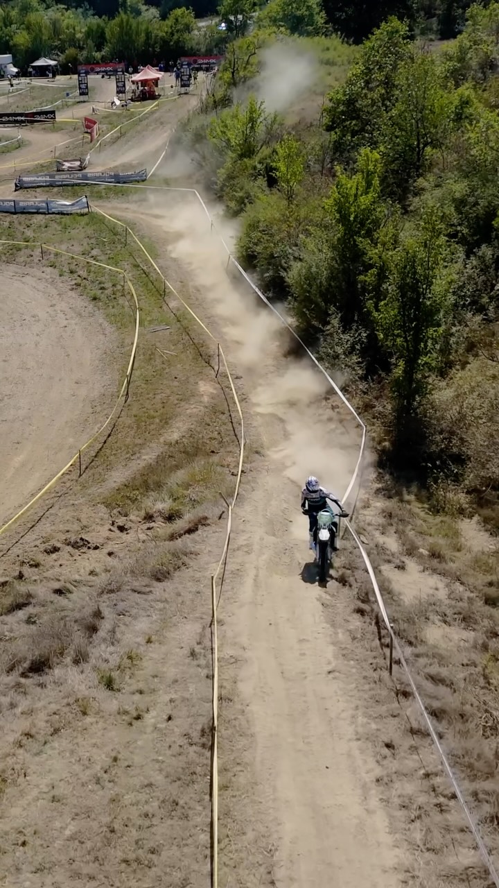 Polvere,fatica Gas nel polso✊Ci vediamo alla prossima🔥#offroadproracing #federmoto #enduro ....